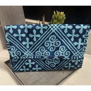 Vera Bradley Cuban Tiles Grab n' Go Travel Cosmetic Brush Folder Snap